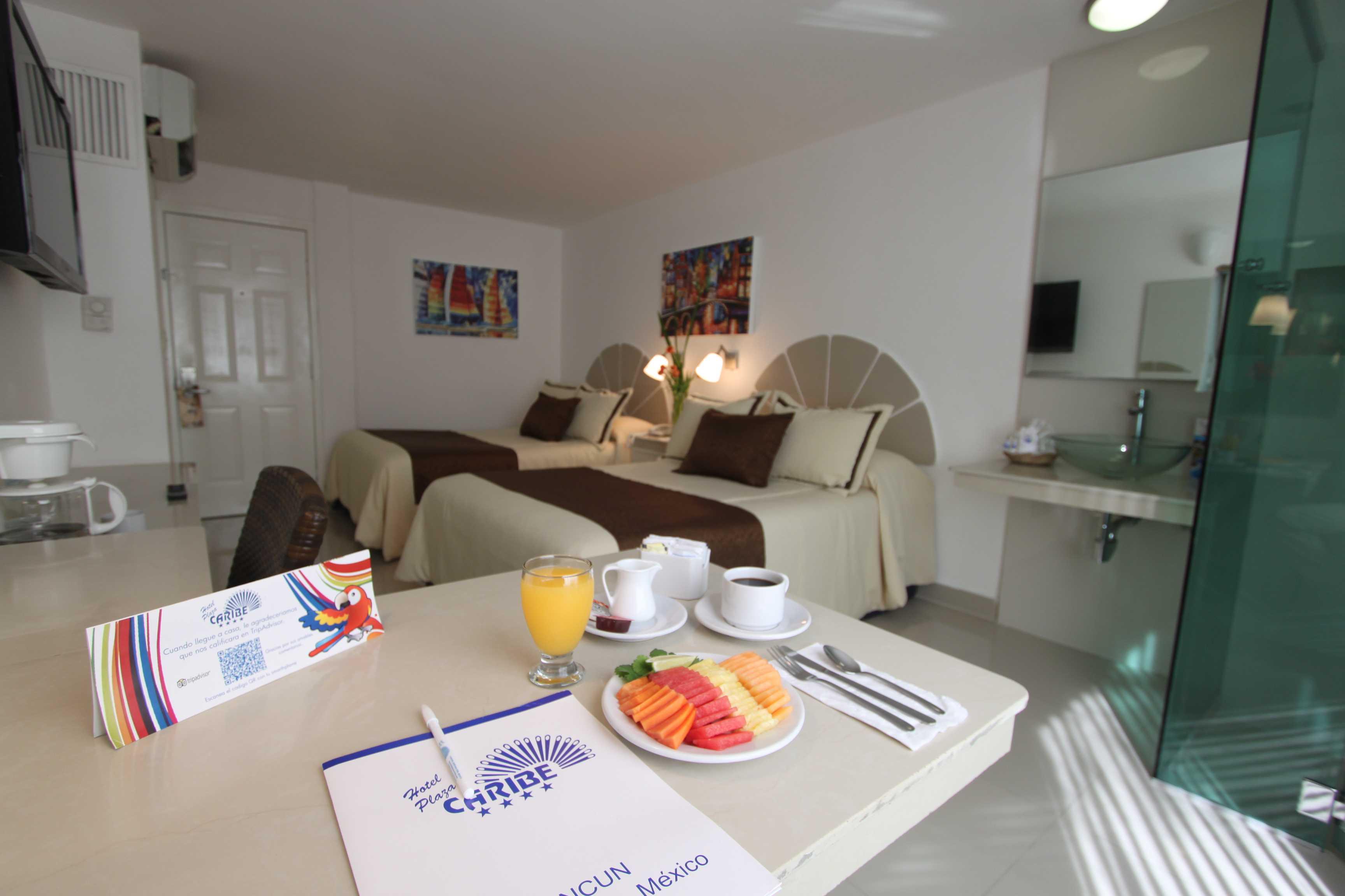 Hotel Plaza Caribe Канкун Экстерьер фото