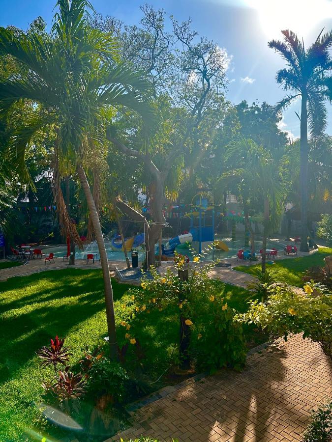 Hotel Plaza Caribe Канкун Экстерьер фото