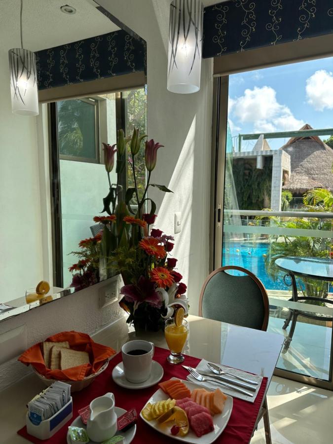 Hotel Plaza Caribe Канкун Экстерьер фото