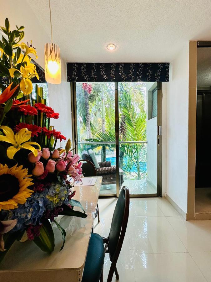 Hotel Plaza Caribe Канкун Экстерьер фото