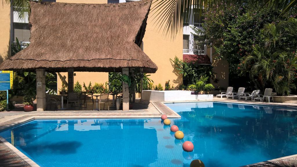 Hotel Plaza Caribe Канкун Экстерьер фото