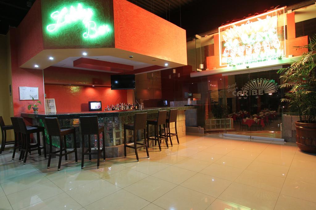 Hotel Plaza Caribe Канкун Экстерьер фото