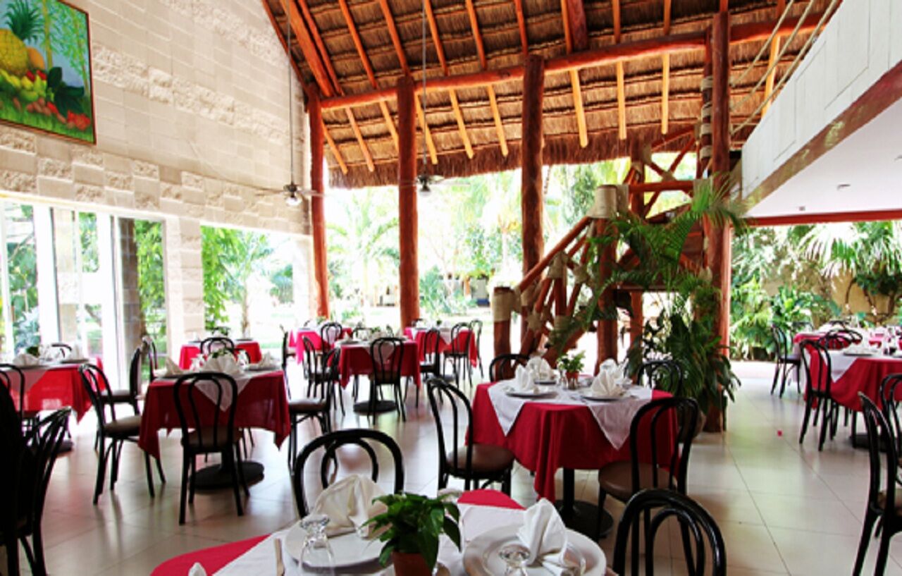 Hotel Plaza Caribe Канкун Экстерьер фото